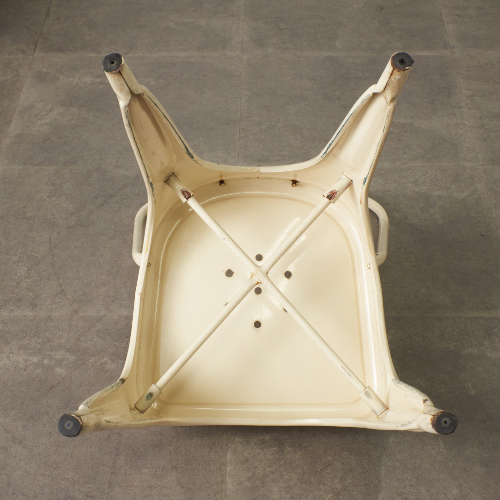 A-CHAIR