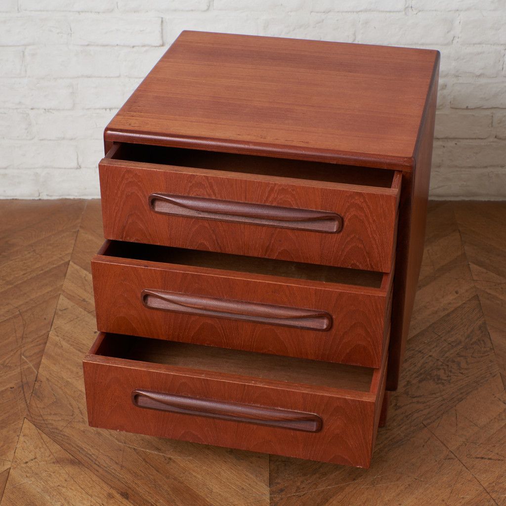 New Fresco 3段サイドチェスト 3-Drawer Chest (2603)|ジープラン G-PLAN|ビクター・ブラムウェル・ウィルキンス Victor Bramwell Wilkins