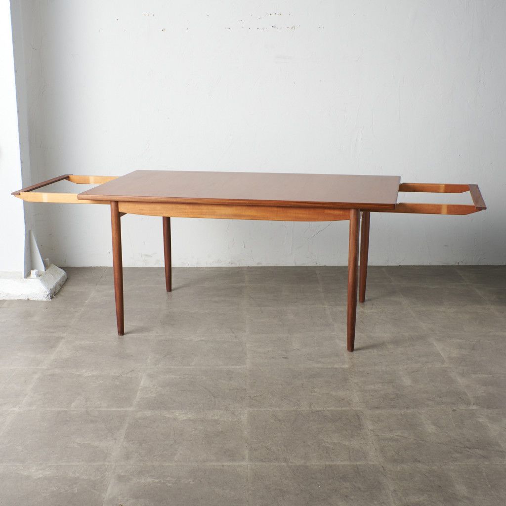 Danish エクステンションダイニングテーブル (4399)|ジープラン G-PLAN|イブ・コフォード・ラーセン Ib Kofod-Larsen (1921-2003)