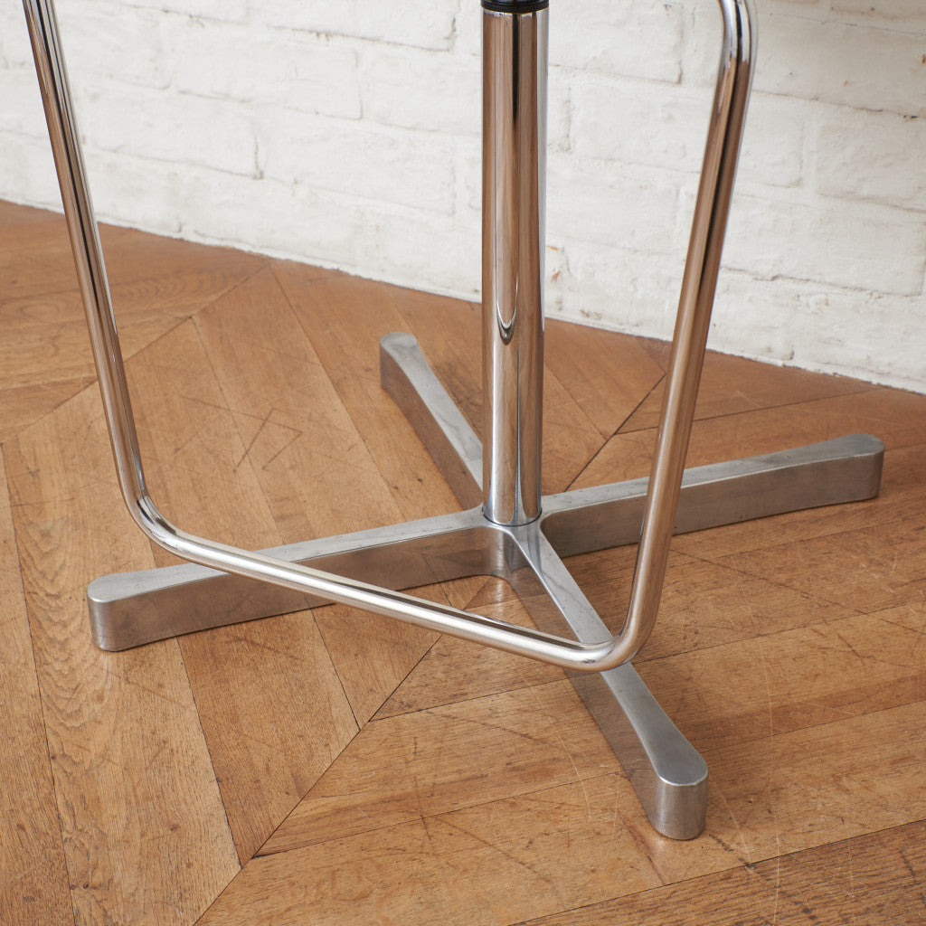 WOK 535 カウンターチェア