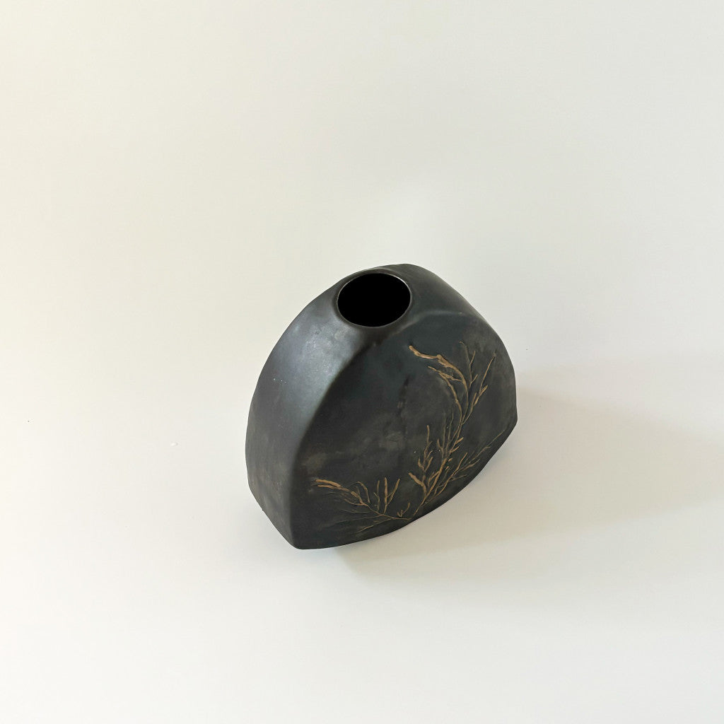 German Art Pottery フラワーベース