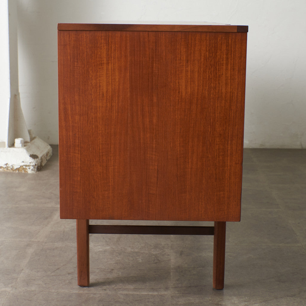 ヴィンテージ サイドボード