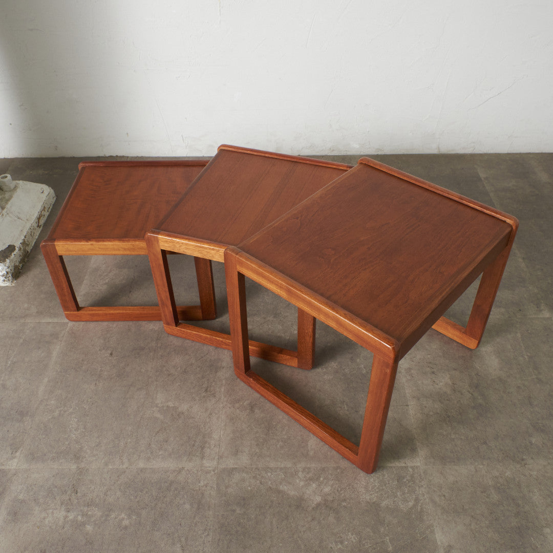 ヴィンテージ ネストテーブル