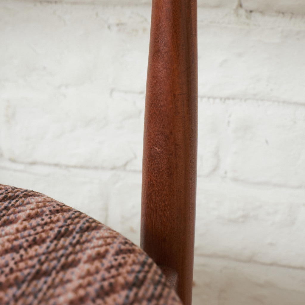 サーキュラーチェア