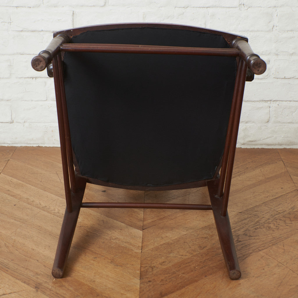 イギリス アンティーク 木彫刻 アームチェア / 張替済