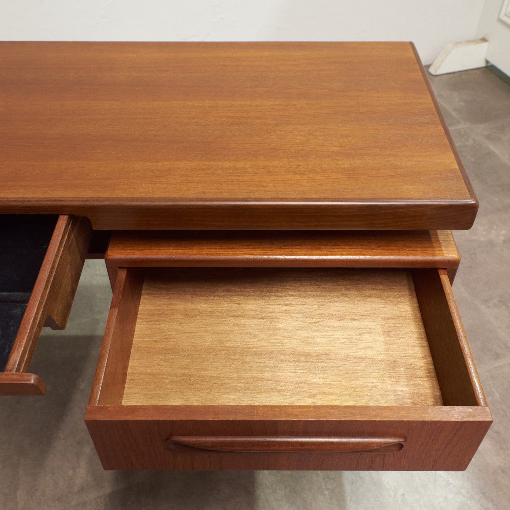 New Fresco ヴィンテージ デスク