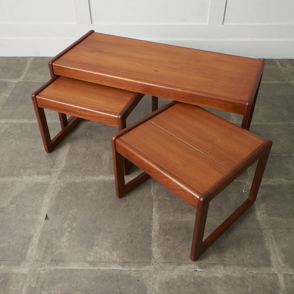 ヴィンテージ ネストコーヒーテーブル