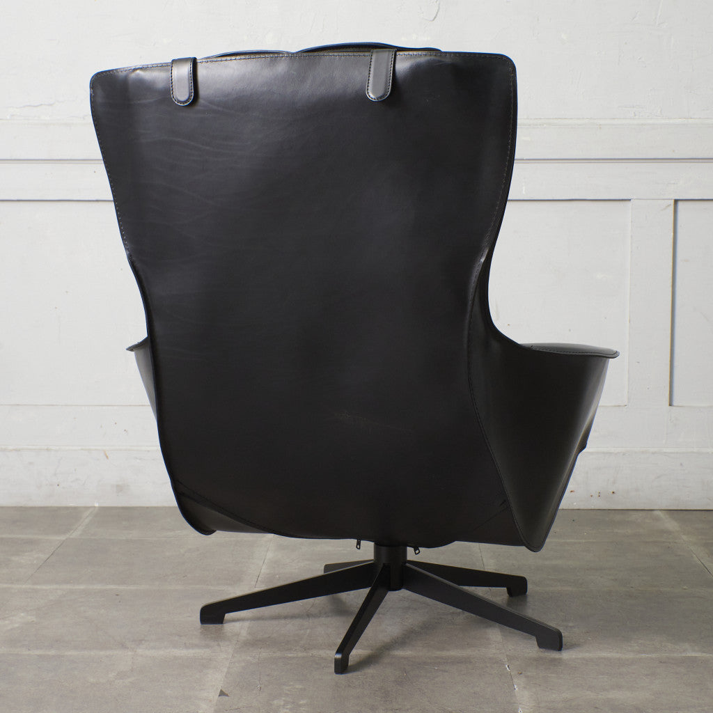 423 CAB ラウンジアームチェア