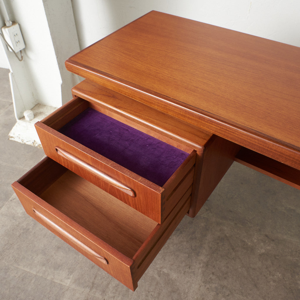 New Fresco ヴィンテージ デスク