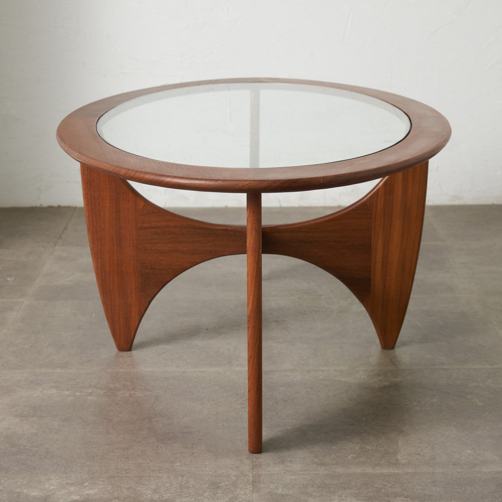 astro オーバルコーヒーテーブル