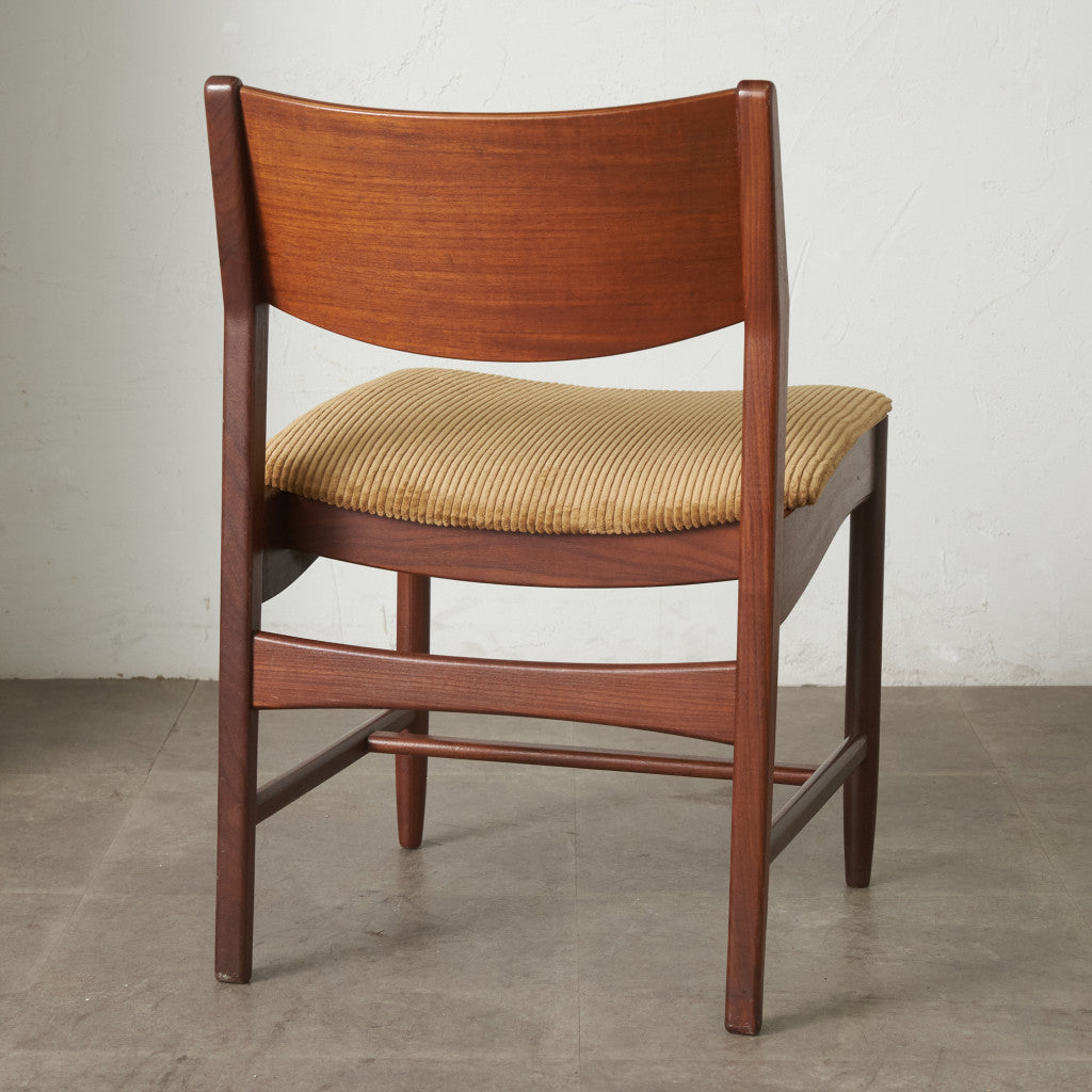 英国ヴィンテージ ダイニングチェア / 張替済