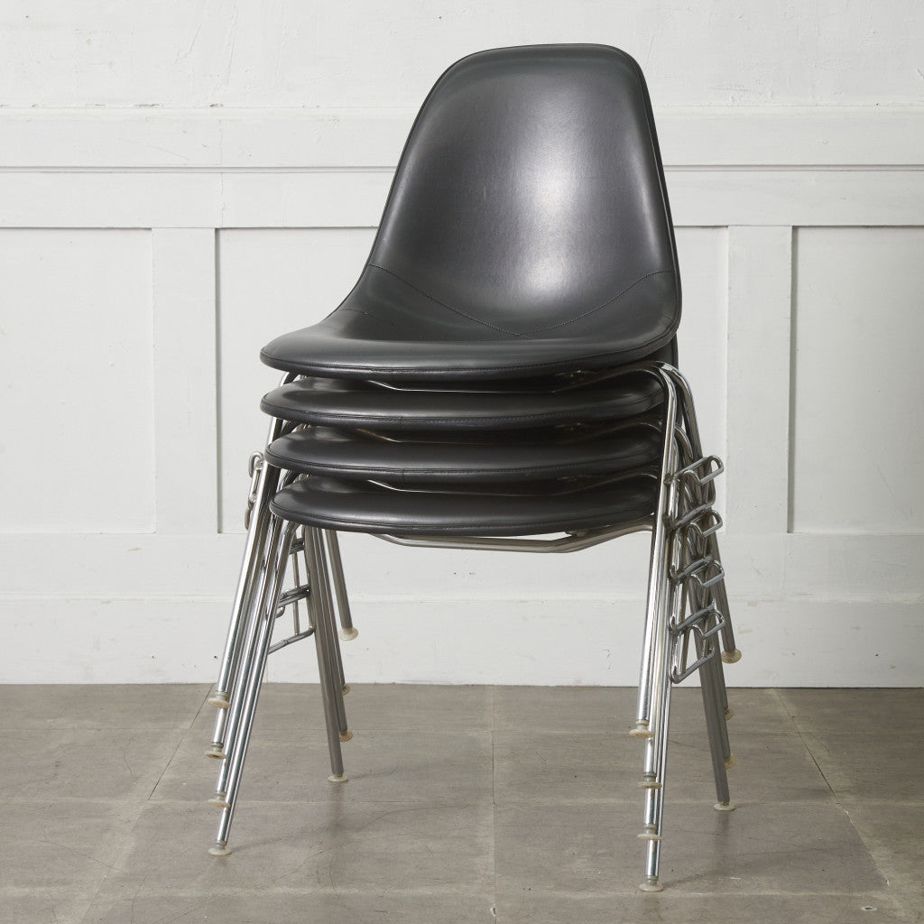 サイドシェルチェア スタッキングベース