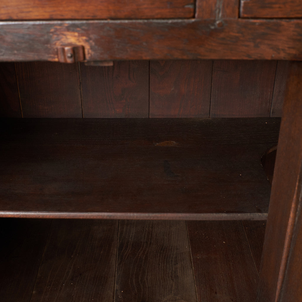 英国アンティーク ウェルシュドレッサー