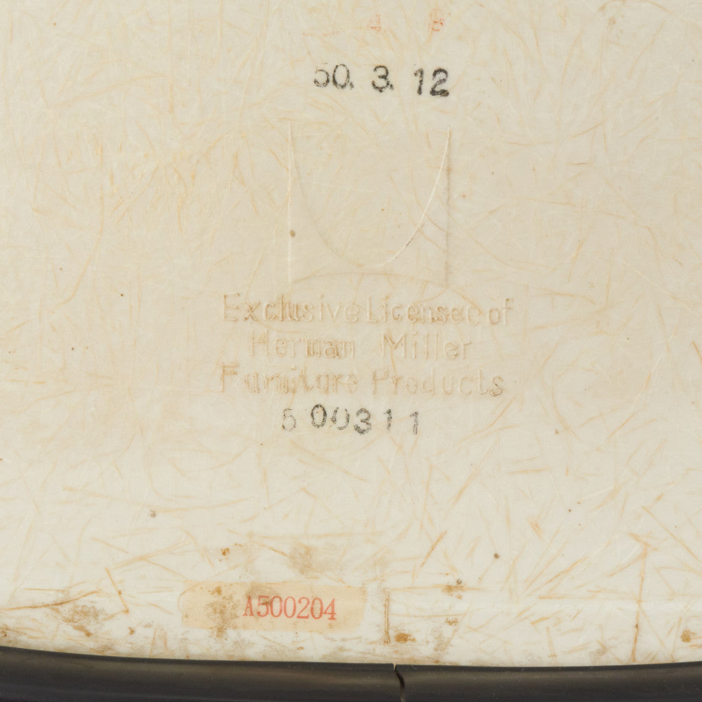 サイドシェルチェア スタッキングベース