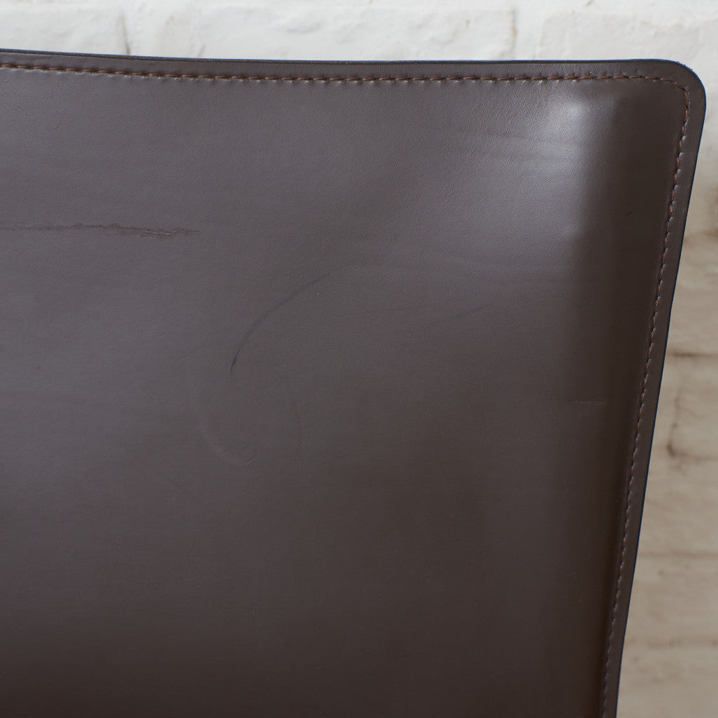 412 CAB アームレスチェア