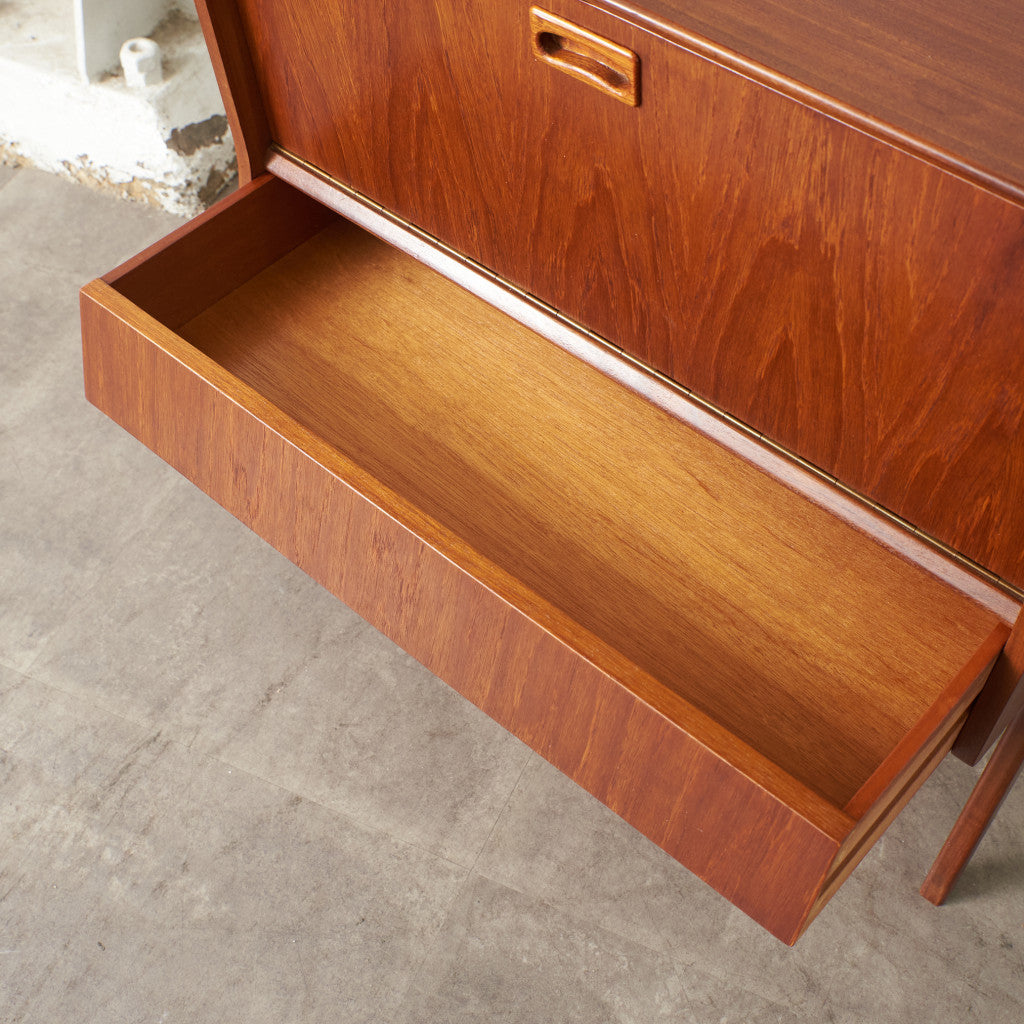 北欧ヴィンテージ ベッドサイドキャビネット