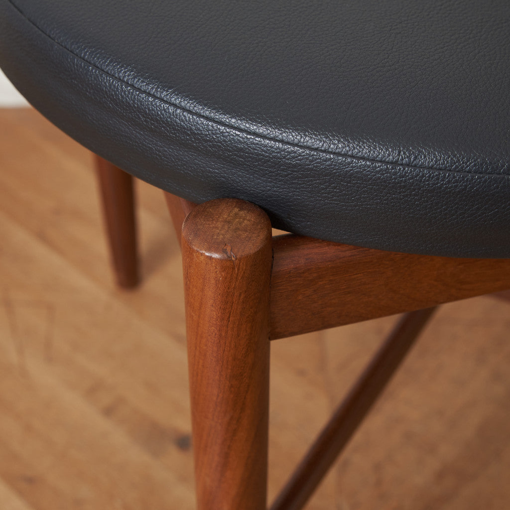 サーキュラーチェア