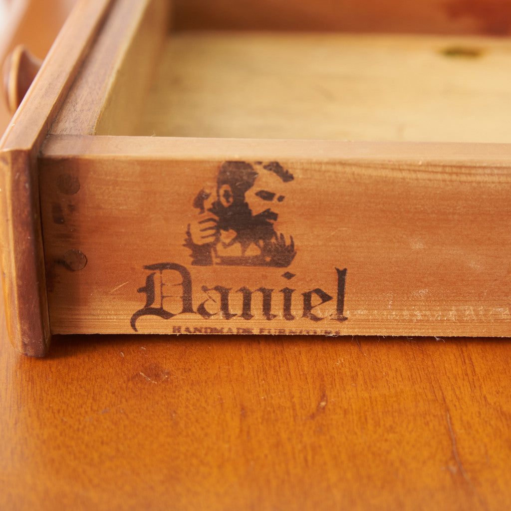 テレフォンベンチ