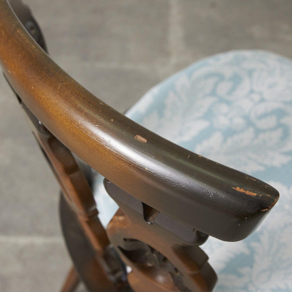 Old Colonial クッション付き シスルバックチェア