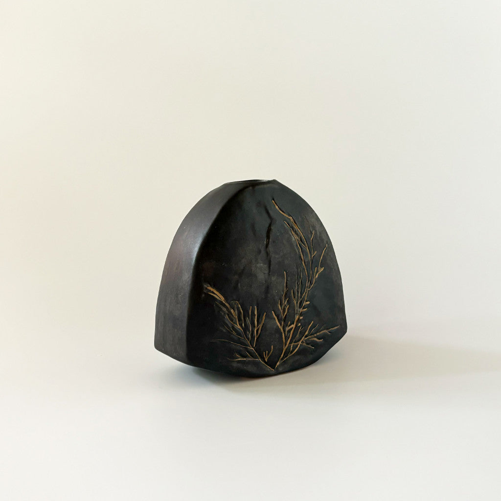 German Art Pottery フラワーベース