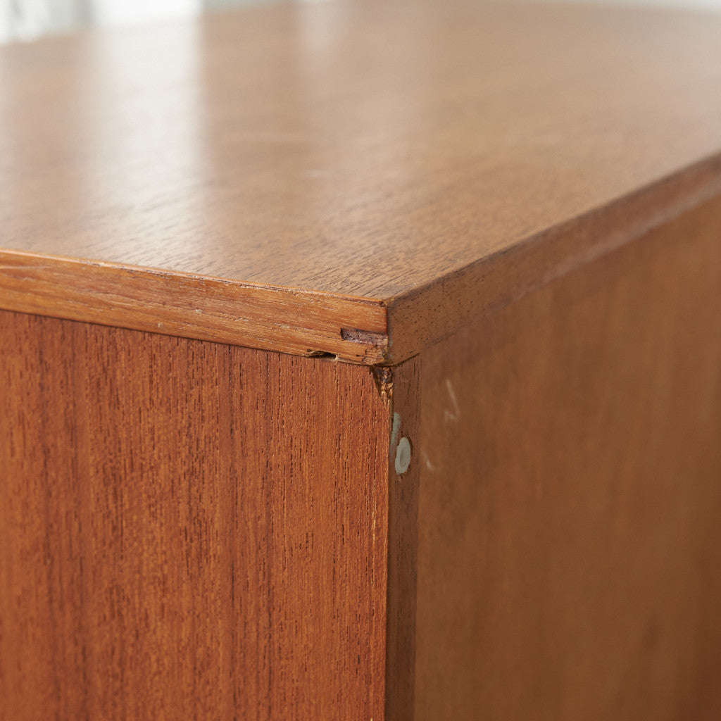 英国ヴィンテージ 4段チェスト