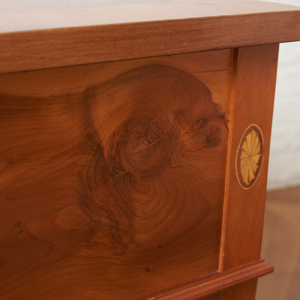 西洋クラシック 象嵌細工 ナイトテーブル