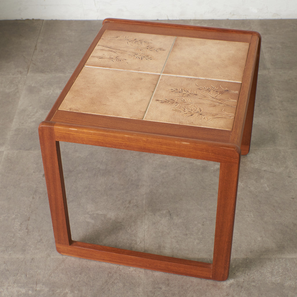 ヴィンテージ タイルトップ ローテーブル