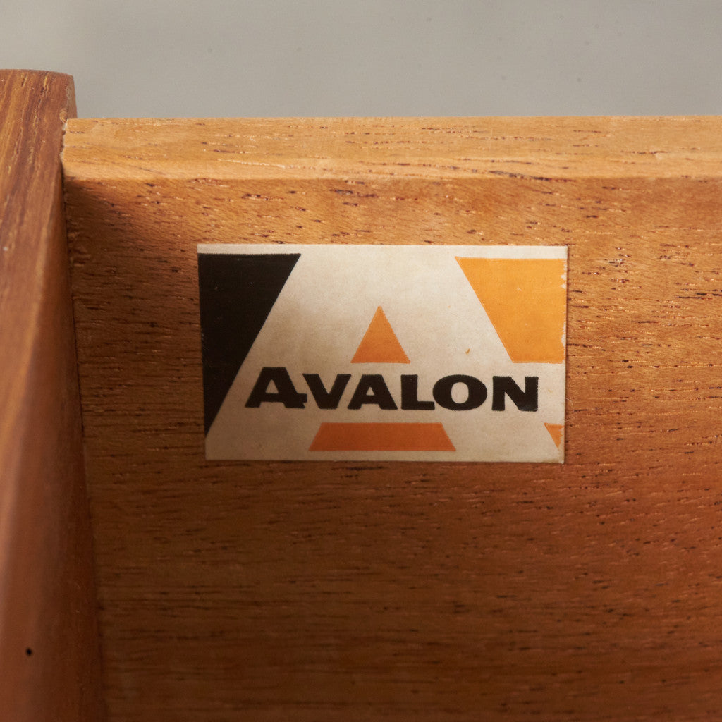 英国ヴィンテージ 4段チェスト