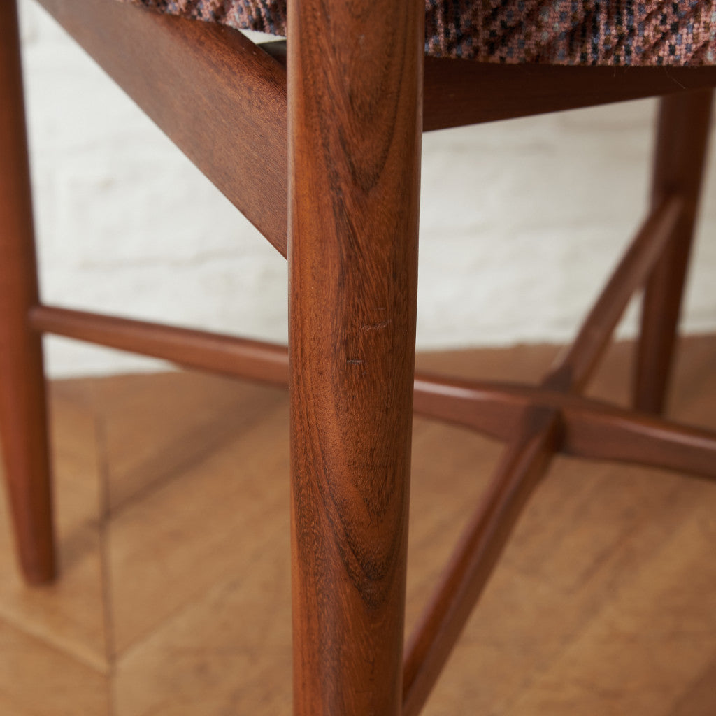 サーキュラーチェア