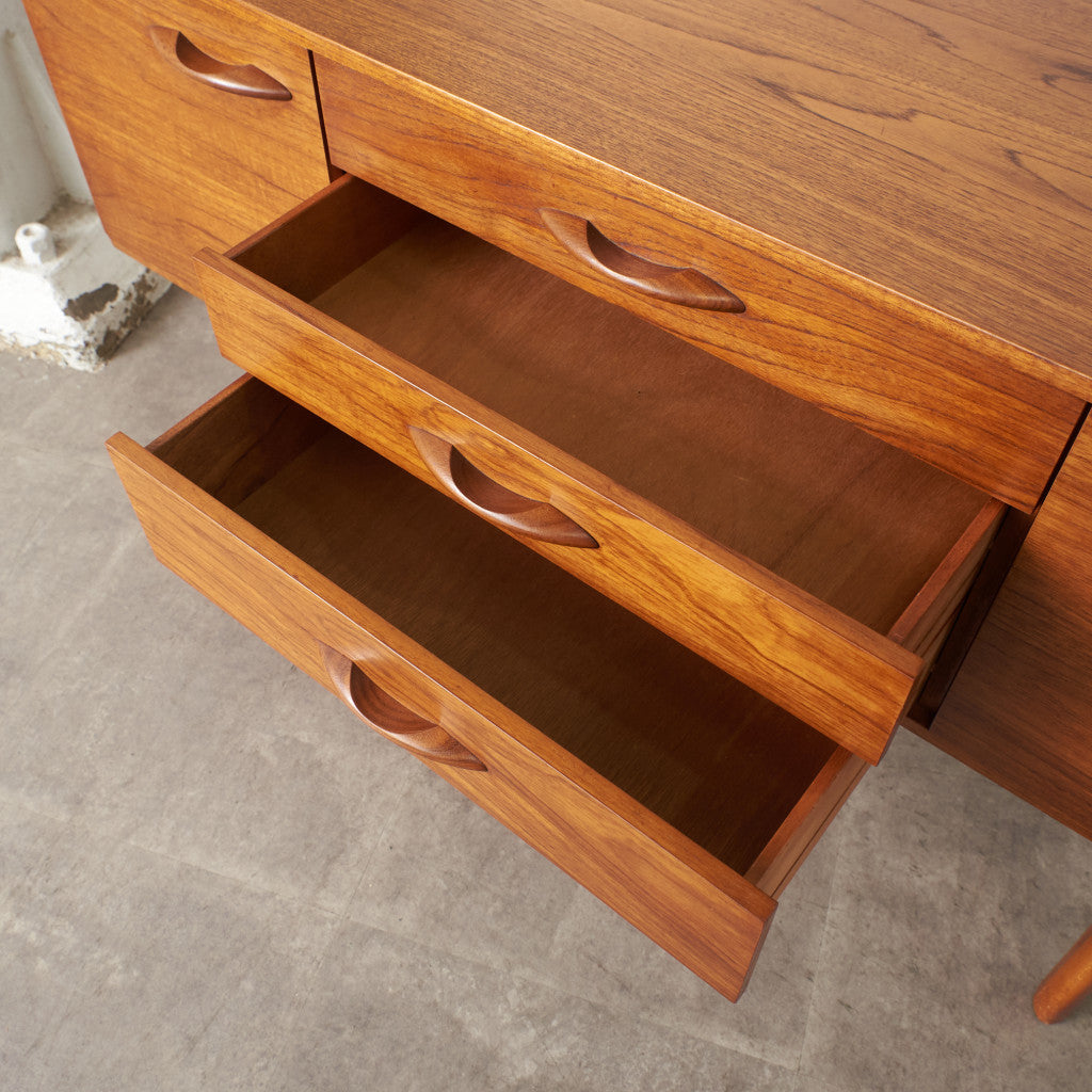 ヴィンテージ サイドボード