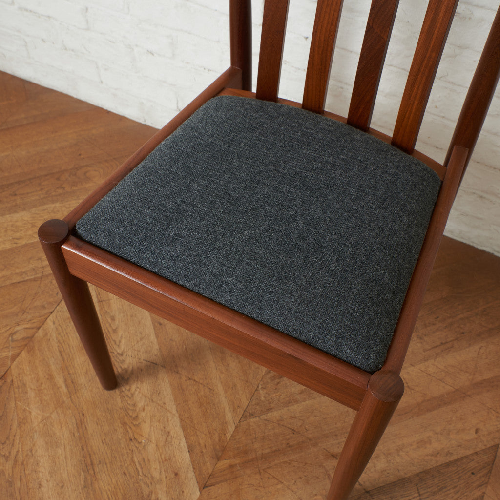 スラットバックチェア/ 張替済