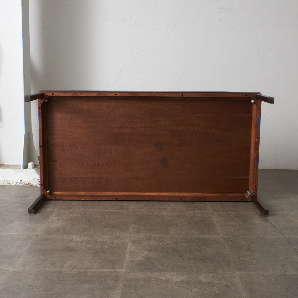 センターテーブル