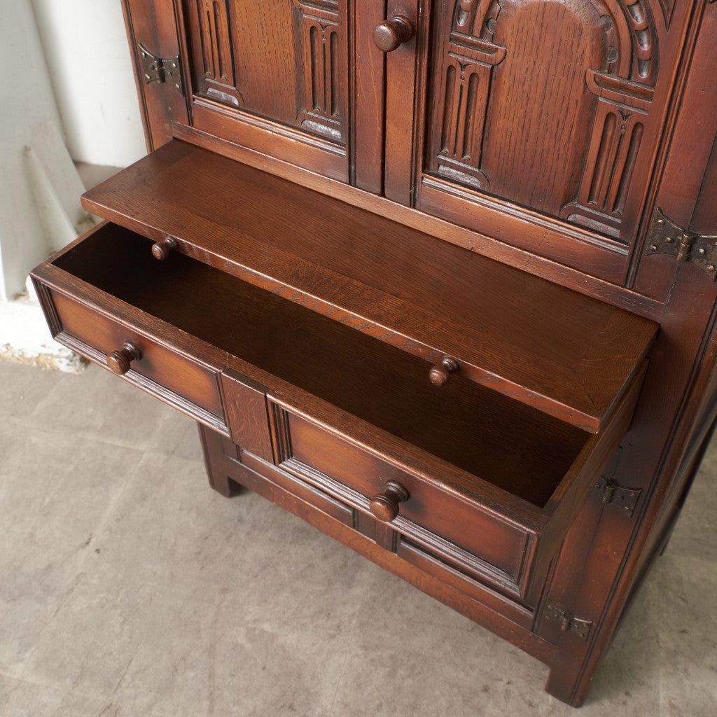 英国クラシック カクテルキャビネット