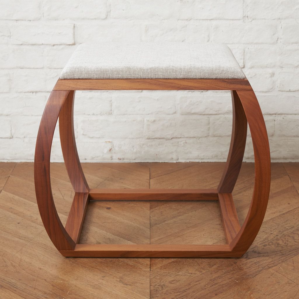 CLYDE POUF スツール