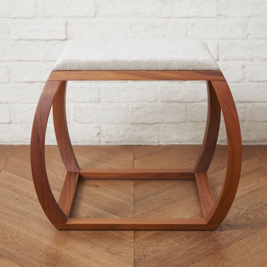 CLYDE POUF スツール