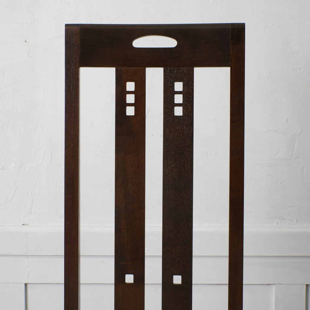 INGRAM ハイチェア