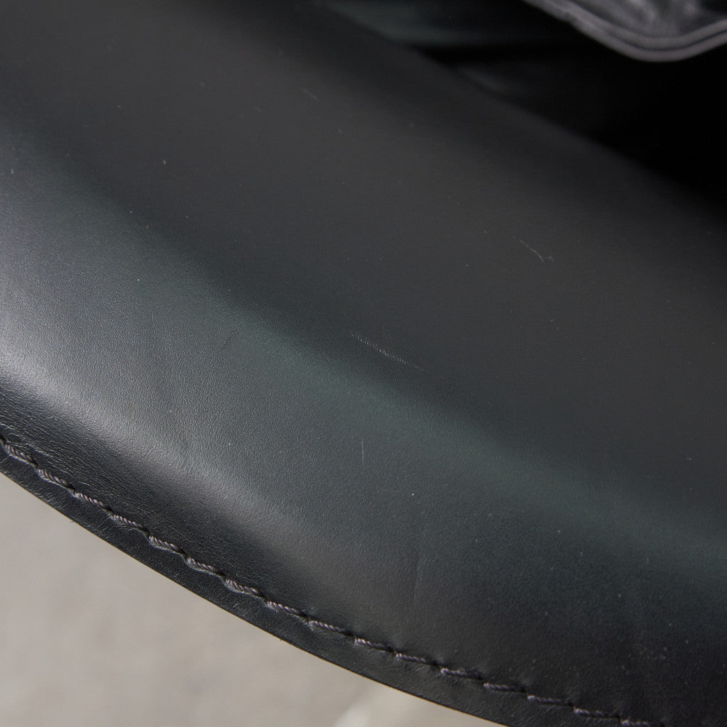 423 CAB ラウンジアームチェア