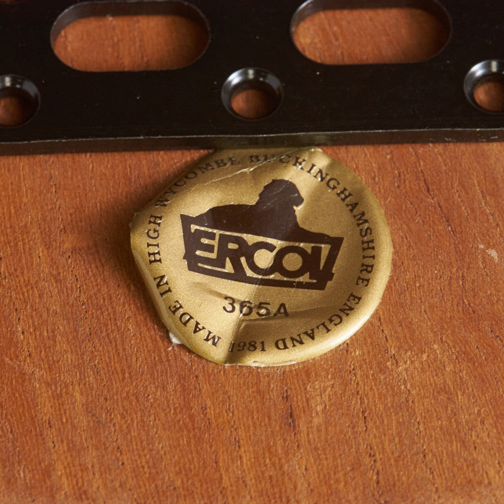 ヴィンテージ クエーカーアームチェア/ラウンドゴールドラベル