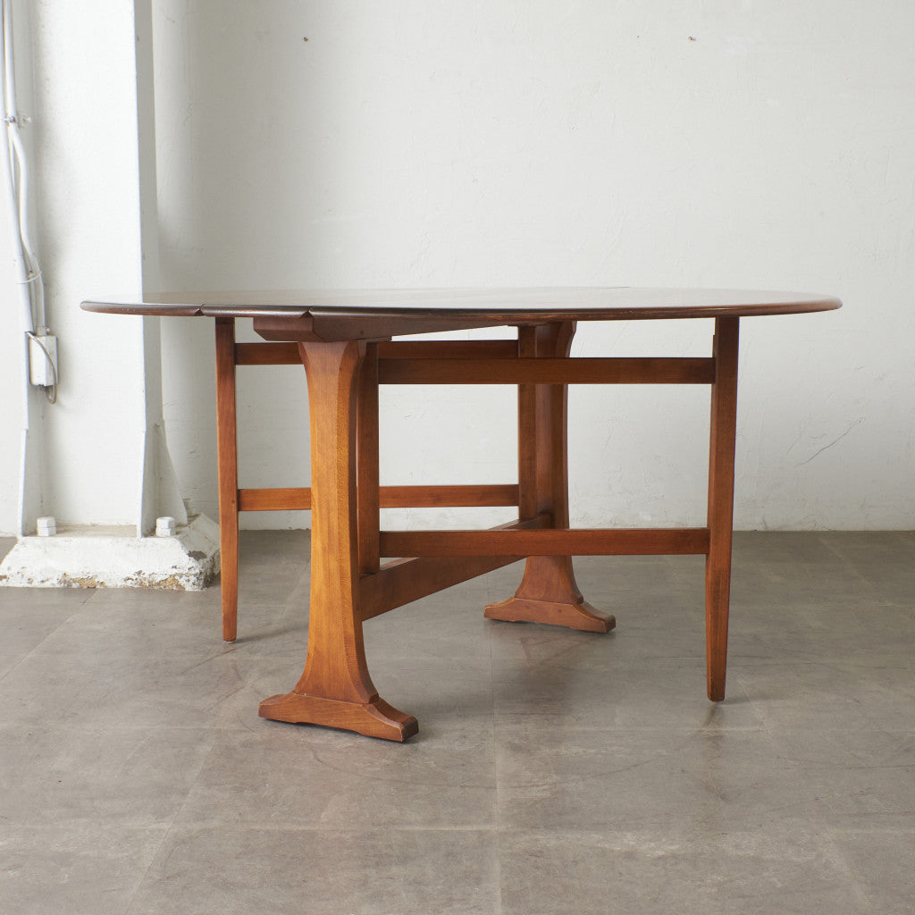 オーバル型 ドロップリーフ ゲートレッグテーブル (610)