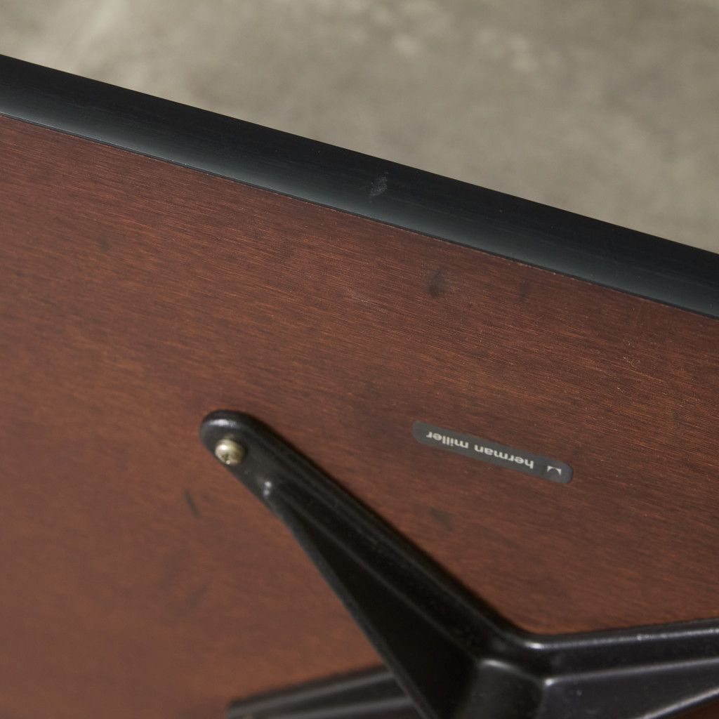 イームズ コントラクトベース テーブル