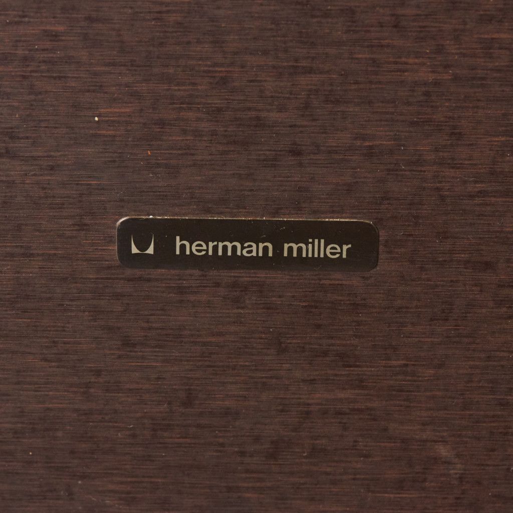 イームズ コントラクトベース ミーティングテーブル