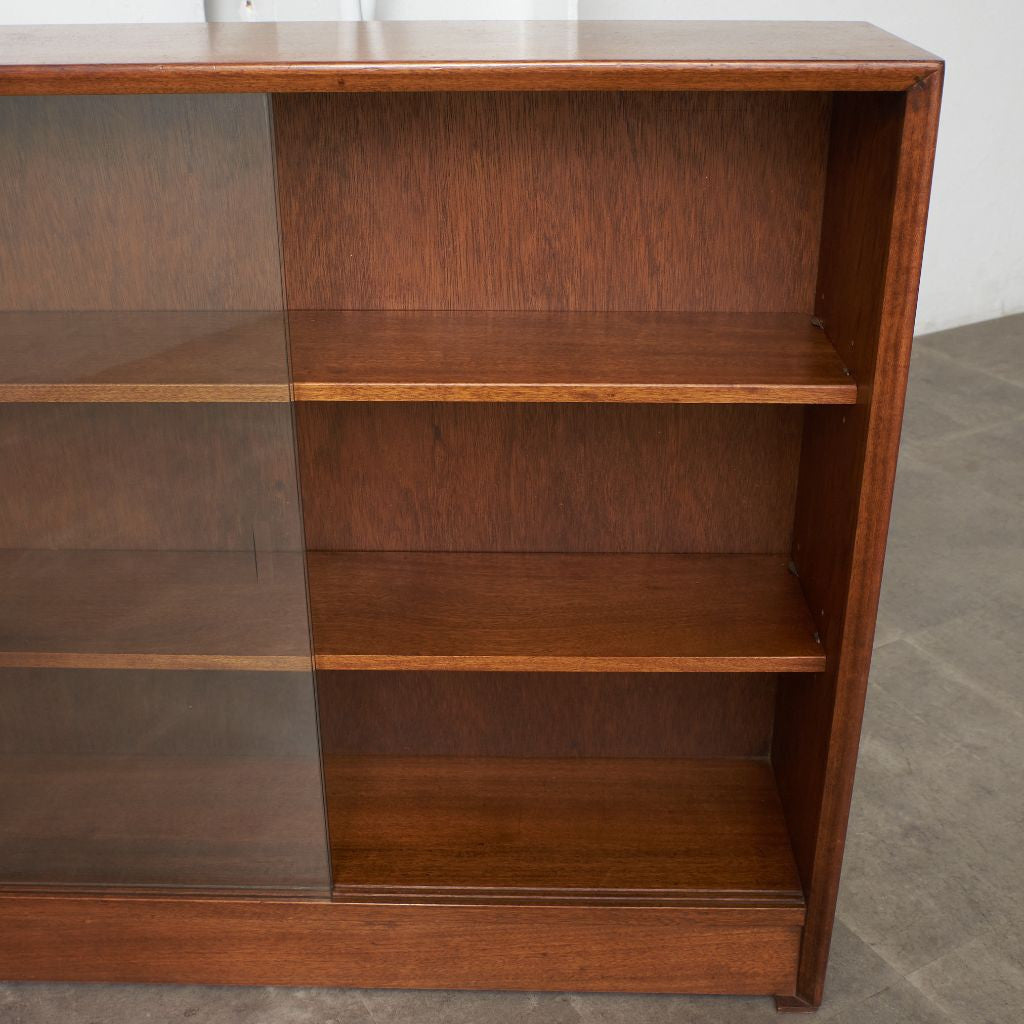 ヴィンテージ ガラスキャビネット