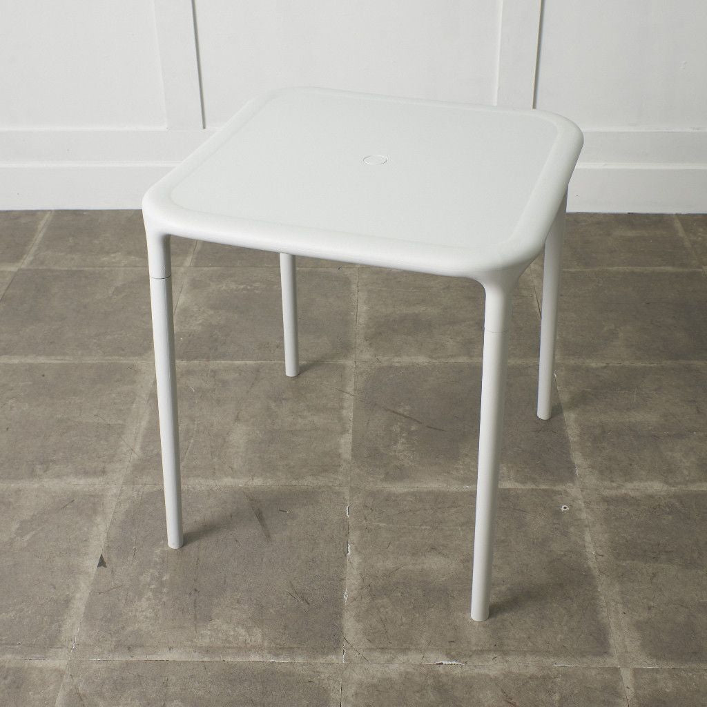 【！送料別！】 未使用品 MAGIS エアテーブル 組立式 スタッキングテーブル AIR-TABLE ガーデン テーブル ジャスパー モリソン 無印良品 マジス 98566 AIR-TABLE 組立式 スタッキングテーブル – rocca rocca