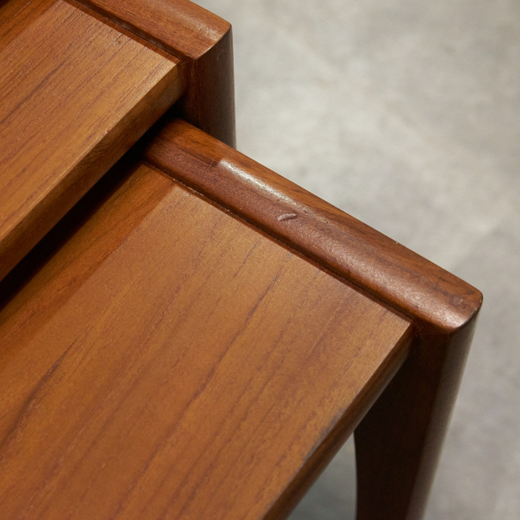 Quadrille ヴィンテージ ネストテーブル