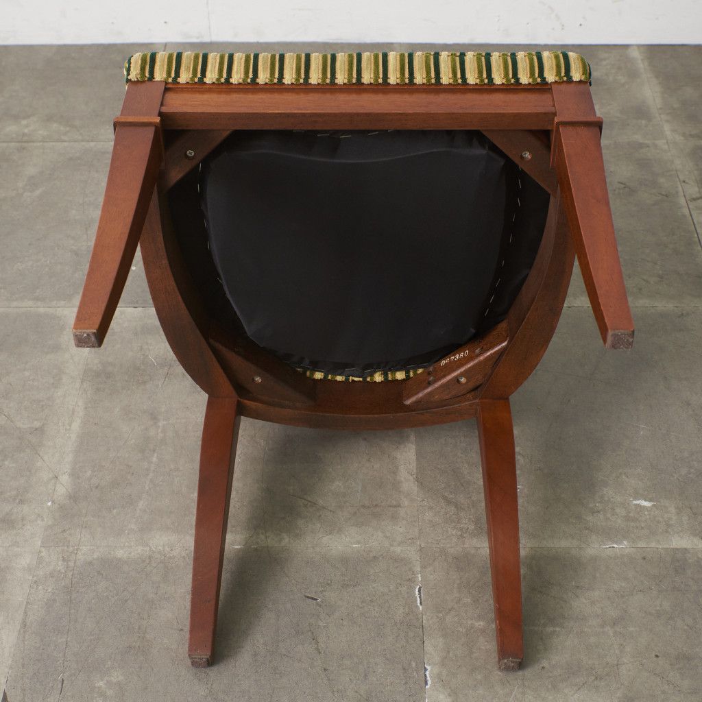 TRIUNE サイドチェア