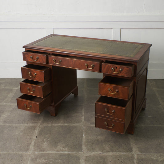 英国クラシック 両袖デスク