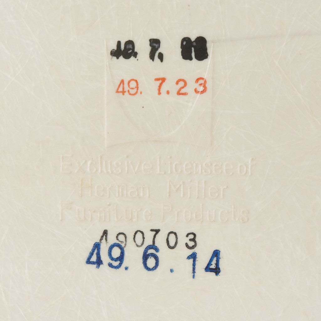 サイドシェルチェア スタッキングベース