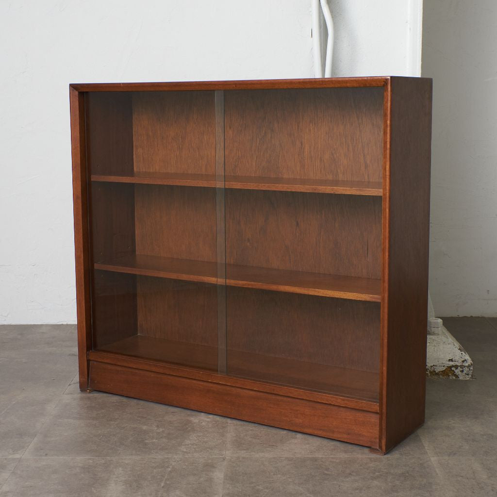 ヴィンテージ ガラスキャビネット