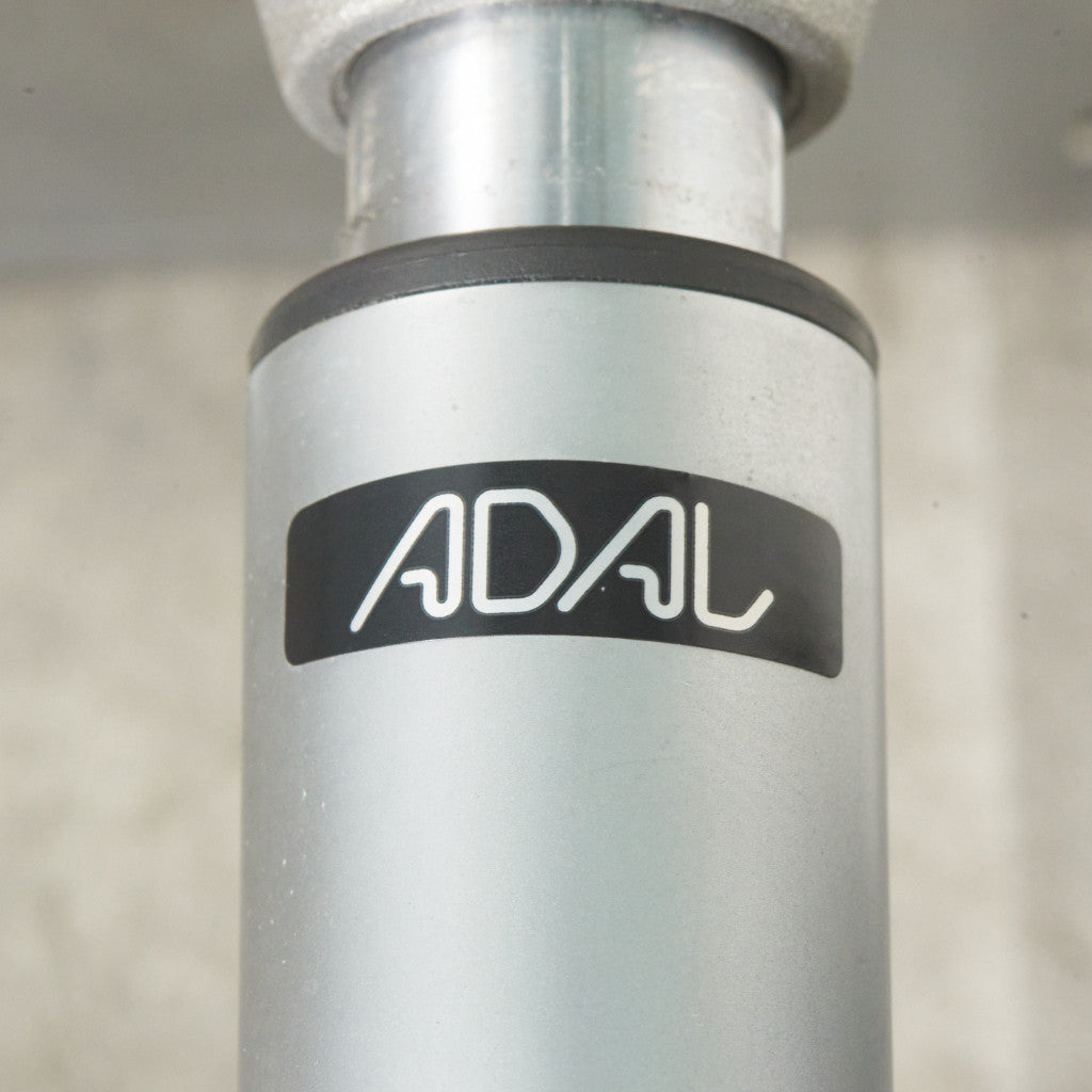 LEM 本革張りスツール