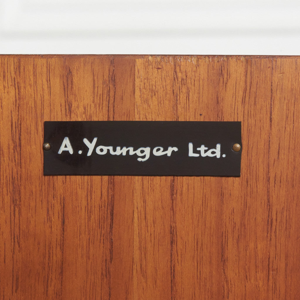 Volany ヴィンテージ サイドボード